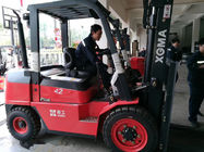 4.2 Ton Material Handling Equipment In Warehouse , High Lifting Diesel Engine Forklift Truck